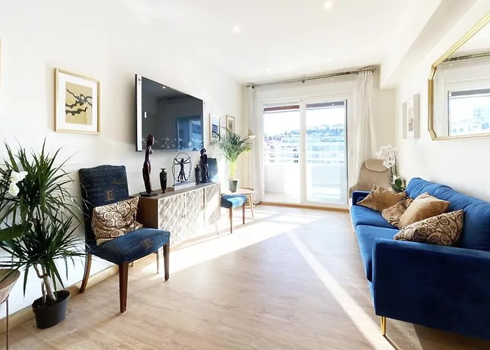 Apartment Paradise Luxurious Apartment, 3 Double For 6 Guests, 4 Beds, Terrace, Jacuzzi, Free Parking, New *