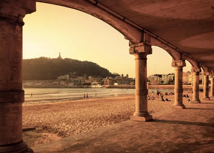 Lägenhet Paradise Luxurious Apartment, 3 Double For 6 Guests, 4 Beds, Terrace, Jacuzzi, Free Parking, New San Sebastián