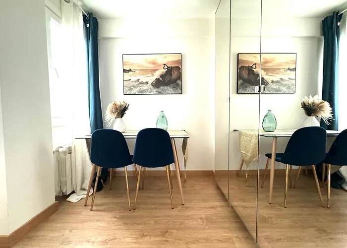 Lägenhet Paradise Luxurious Apartment, 3 Double For 6 Guests, 4 Beds, Terrace, Jacuzzi, Free Parking, New *