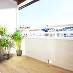 Paradise Luxurious Apartment, 3 Double For 6 Guests, 4 Beds, Terrace, Jacuzzi, Free Parking, New Apartment San Sebastián