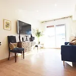 Paradise Luxurious Apartment, 3 Double For 6 Guests, 4 Beds, Terrace, Jacuzzi, Free Parking, New Apartment