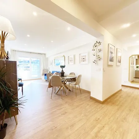 Apartamento Paradise Luxurious Apartment, 3 Double For 6 Guests, 4 Beds, Terrace, Jacuzzi, Free Parking, New San Sebastián