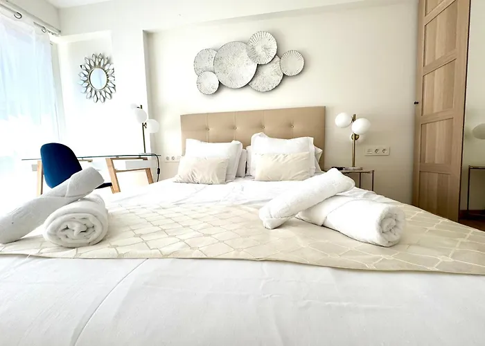 Apartman Paradise Luxurious Apartment, 3 Double For 6 Guests, 4 Beds, Terrace, Jacuzzi, Free Parking, New