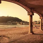Apartmán Paradise Luxurious Apartment, 3 Double For 6 Guests, 4 Beds, Terrace, Jacuzzi, Free Parking, New San Sebastián